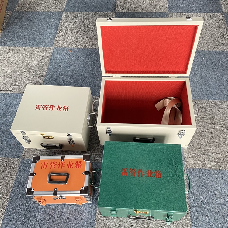 河源爆破工程作业箱如何选择？玻璃钢与传统材质的全面对比